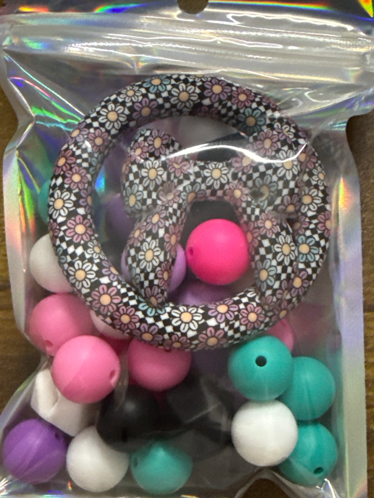 Printed Silicone Craft Pack – 65mm Ring + Matching Bow Focal + Coordinating Bead Set | Wristlets, Keychains & DIY Crafting