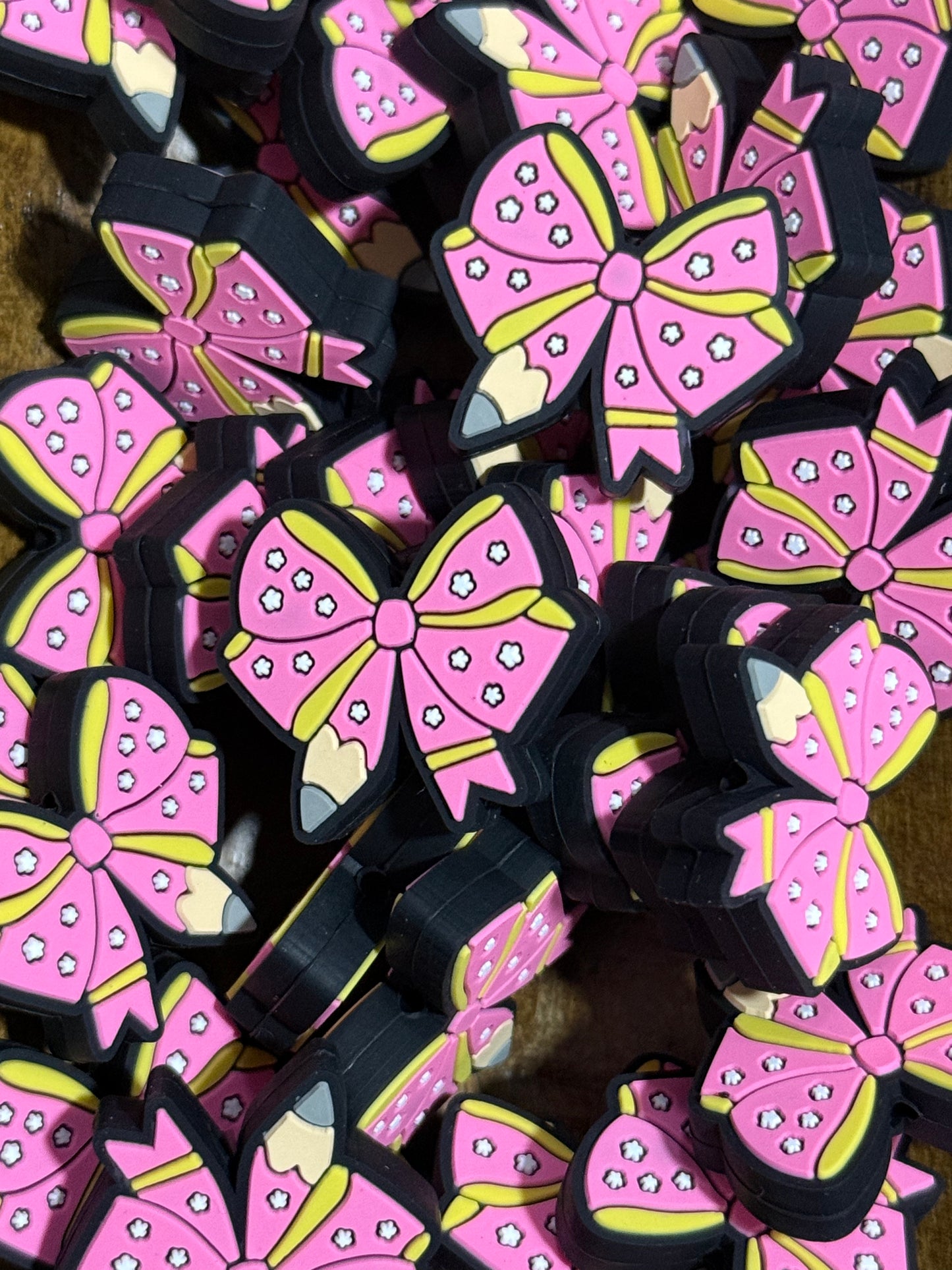 Pink Pencil Bow Silicone Focal Bead