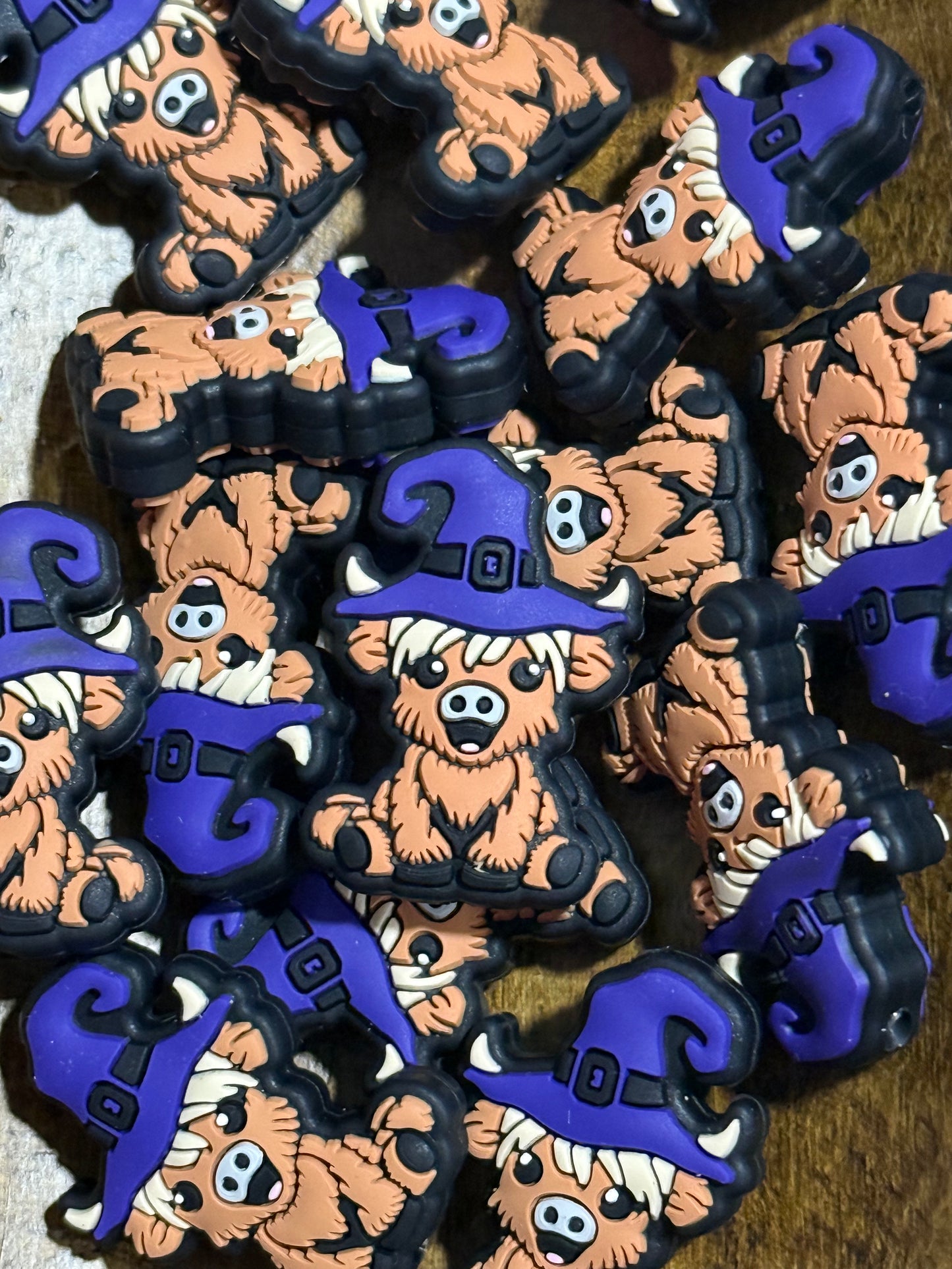 Purple Witch Hat Cow Halloween Silicone Focal Bead