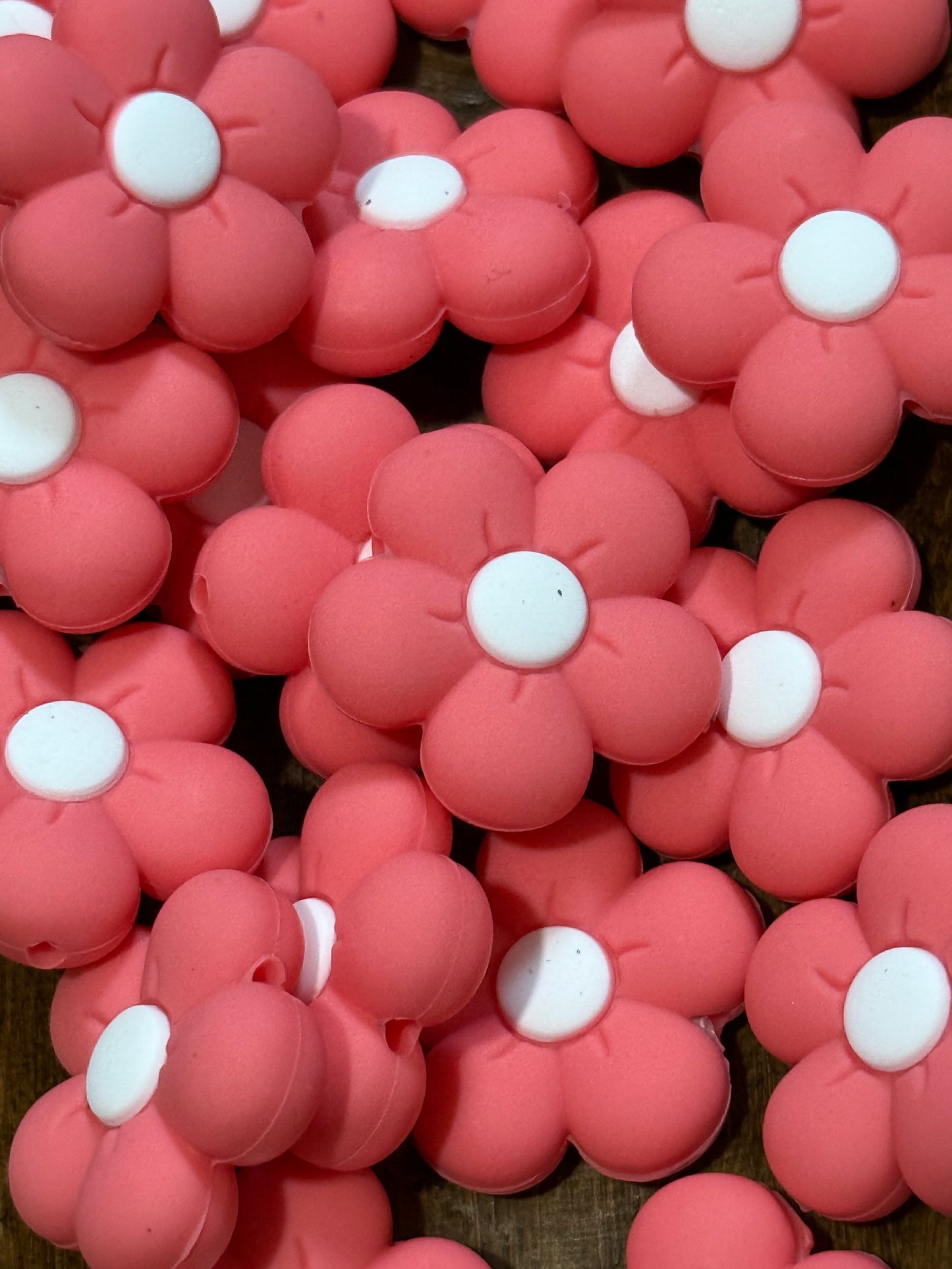 Silicone Daisy Flower Focal Beads – 25mm Floral Beads for Keychains, Wristlets & DIY Crafts