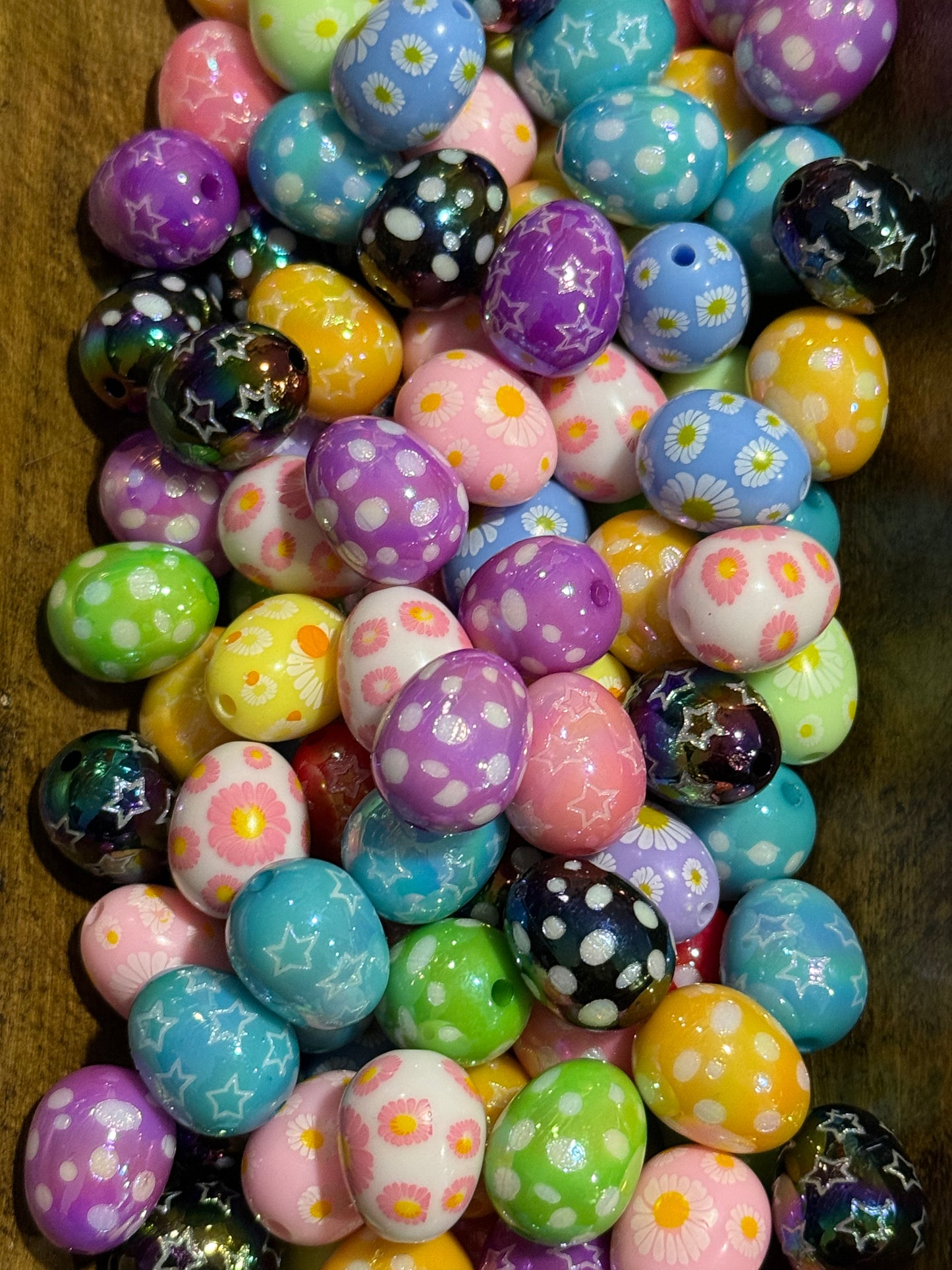 Multicolor Acrylic Egg Beads – Floral, Polka Dot & Star Patterns • 20mm Oval Spacer Beads • Spring & Easter Mixed Bead Pack