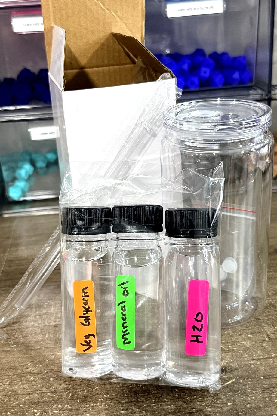 Snow globe application solution kit with glycerin, mineral oil and 16oz cup from Four Seasons of Happiness