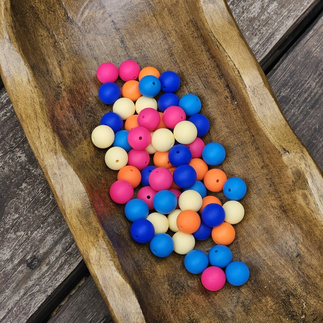 How to Choose the Right Products for Your Bead Shop (And What to Do When They Don’t Sell)