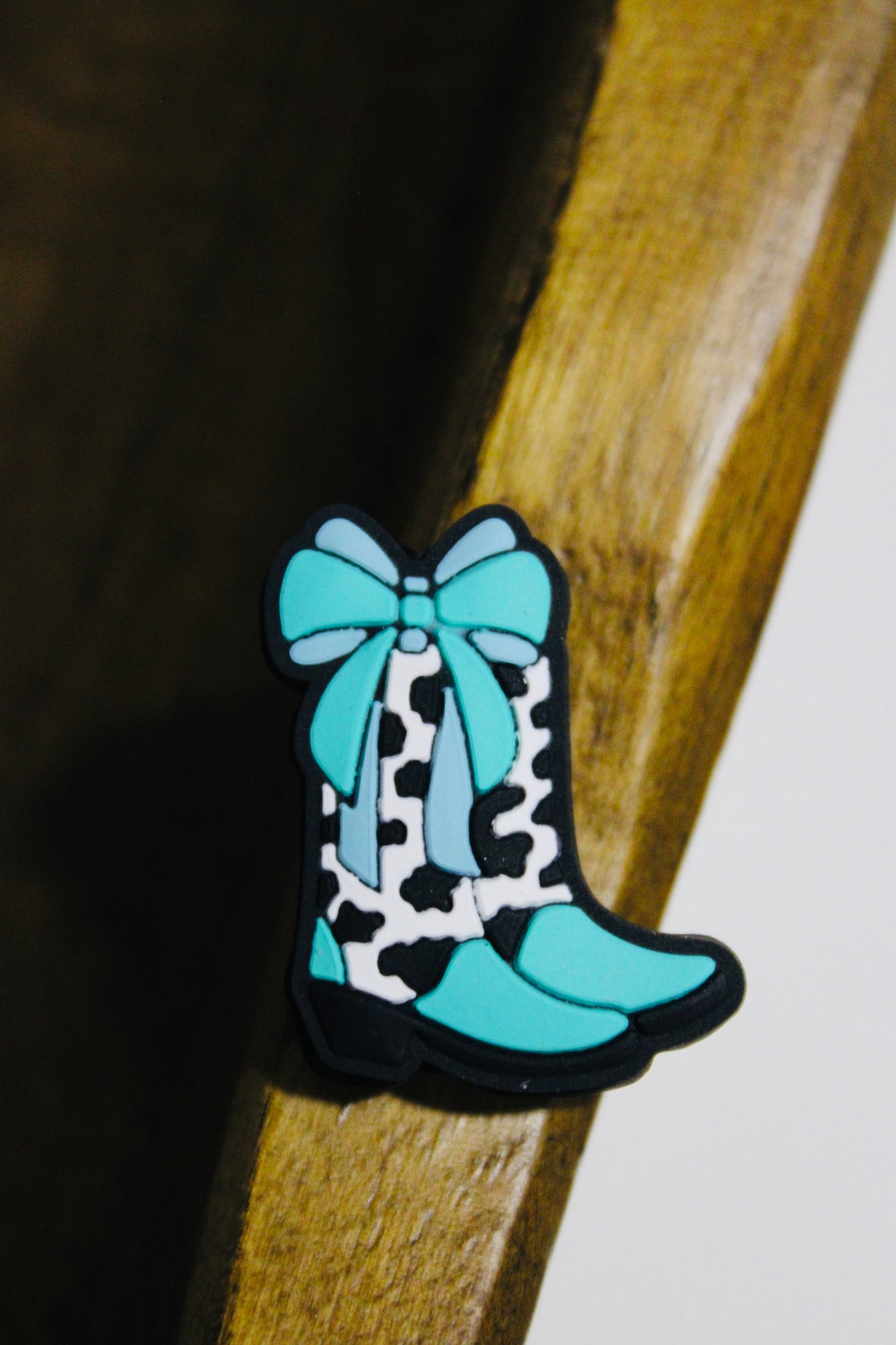 Bow Boot Turquoise Cow Print Silicone Focal Bead