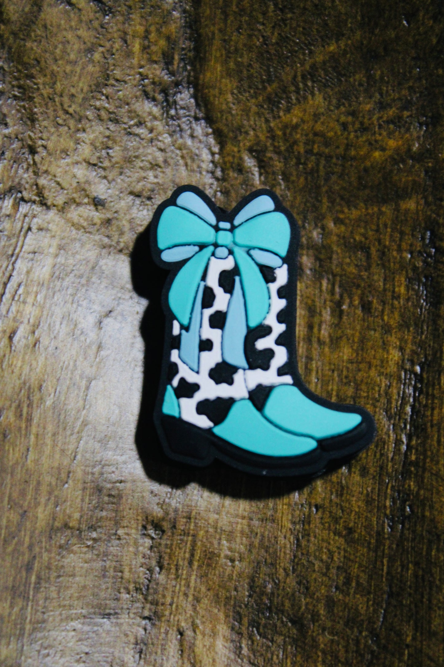 Bow Boot Turquoise Cow Print Silicone Focal Bead