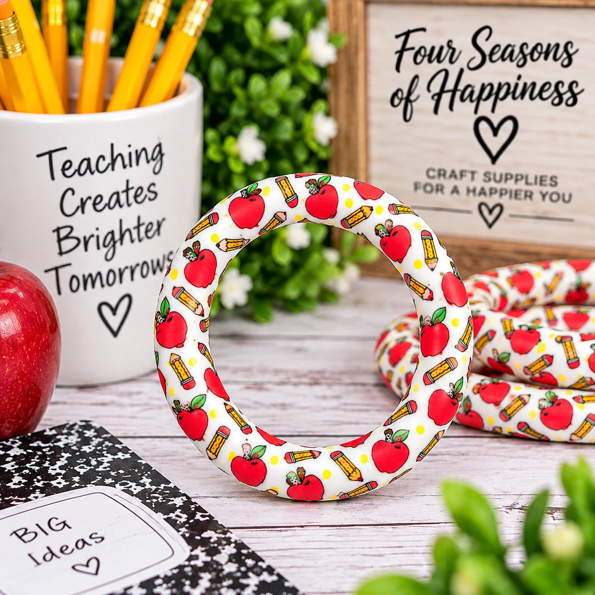 Happy Little Lessons – 65mm Apple & Pencil Printed Silicone Ring Bead | FSOH