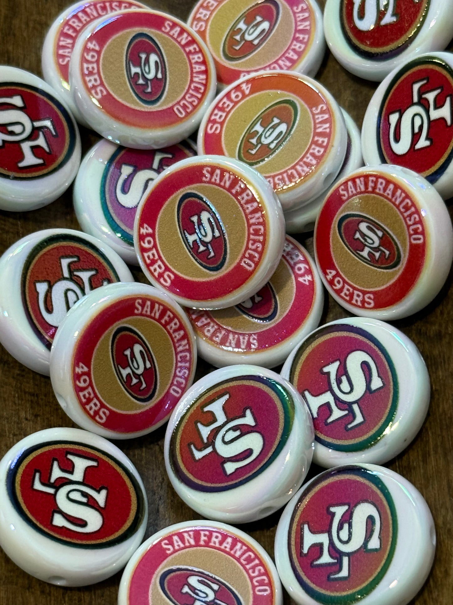 Sports Team Flat Acrylic Disc Beads – 20mm Game Day Beads for Bracelets, Keychains & DIY Crafts