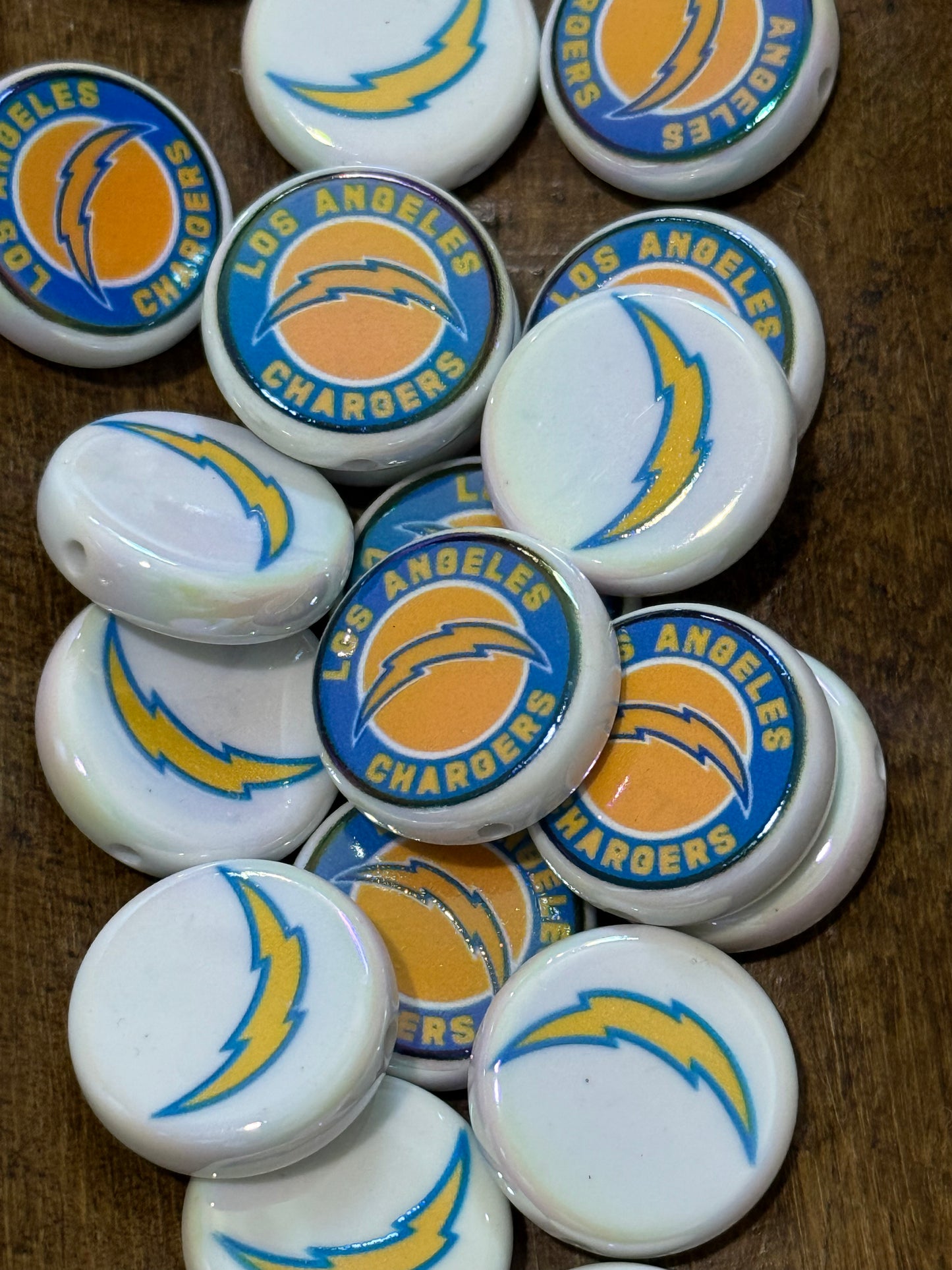 Sports Team Flat Acrylic Disc Beads – 20mm Game Day Beads for Bracelets, Keychains & DIY Crafts