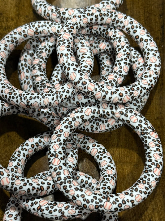 65mm Silicone Printed Ring Beads – Baseball & Leopard Pattern Accent Rings for Wristlets, Keychains & DIY Crafts