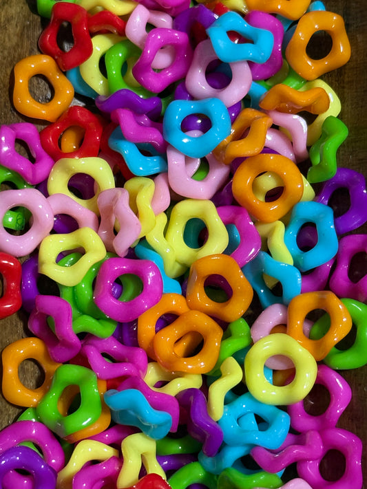 20mm Wavy Wide Mouth Acrylic Spacer Beads – Bright Colors | 25 Count