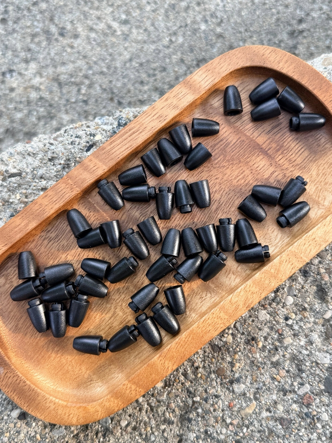 Black plastic breakaway safety clasps for lanyards and silicone bead crafts. Includes 25 complete clasps from Four Seasons of Happiness.