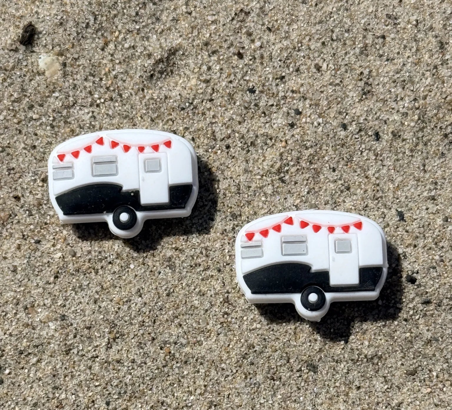 Camper trailer silicone focal beads for beadable pens, keychains and DIY camping crafts – Four Seasons of Happiness
