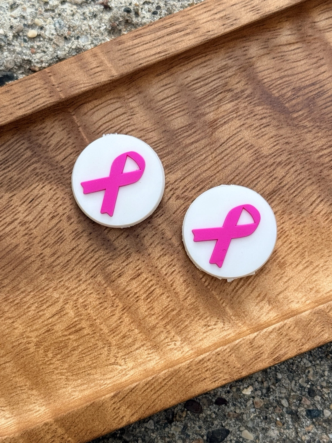 Pink ribbon awareness silicone focal bead featuring a breast cancer awareness ribbon design for DIY keychains, wristlets, badge reels, beadable pens, and handmade awareness gifts.